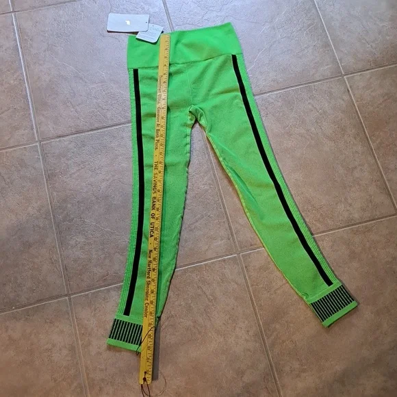 Fabletics - Picture 2 of 12